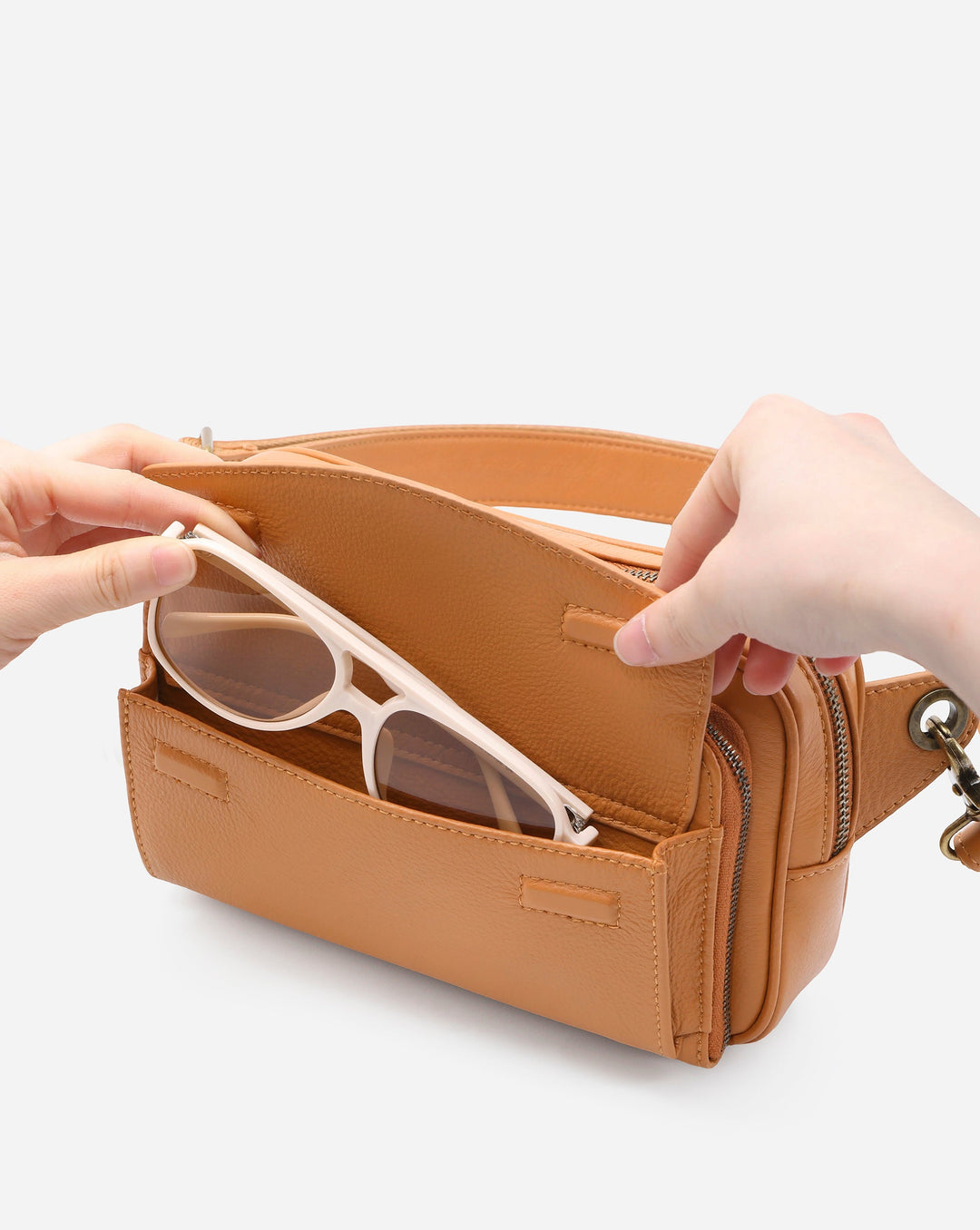CLAIRE - BELT BAG
