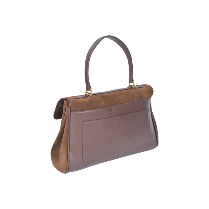 Ciara Essential
