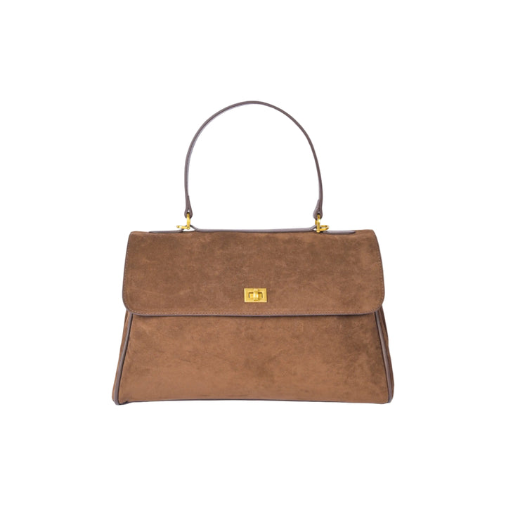 Ciara Essential