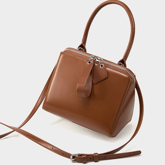 Women’s Genuine French Inspired Chic & Niche Crossbody Bag