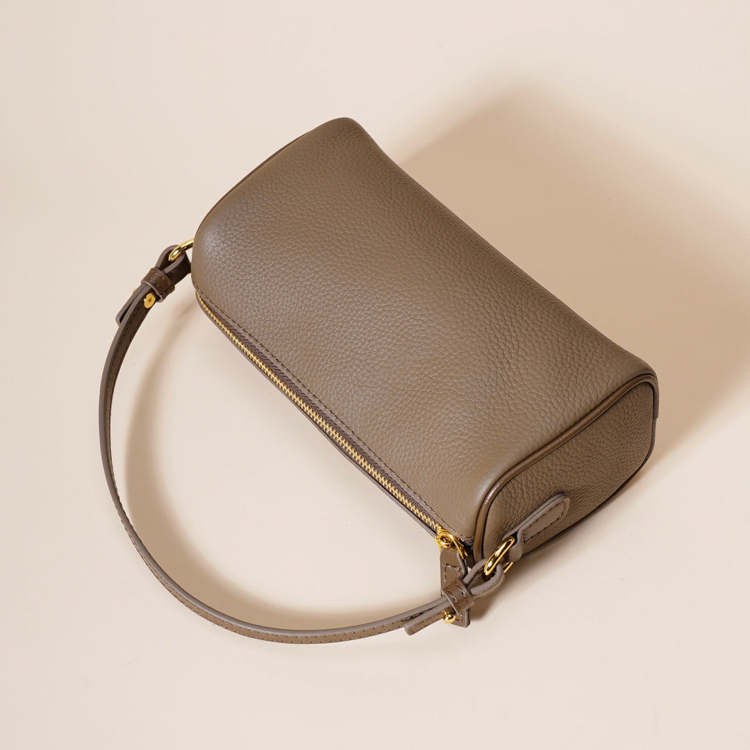 Women’s Genuine Leather Minimalist Quilted Crossbody Clutch Bag