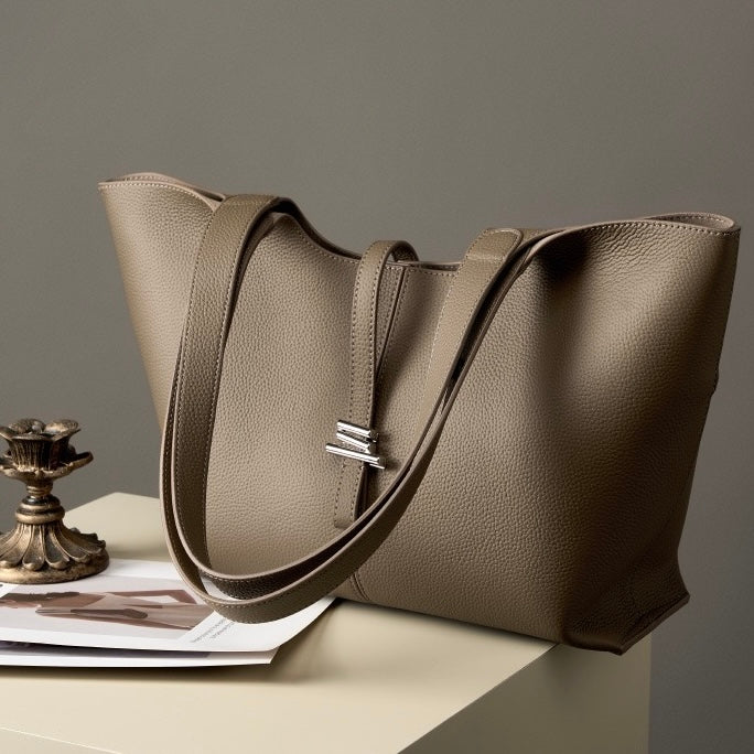 2025 New Women’s Genuine Leather Large Capacity Commuter Tote Bag