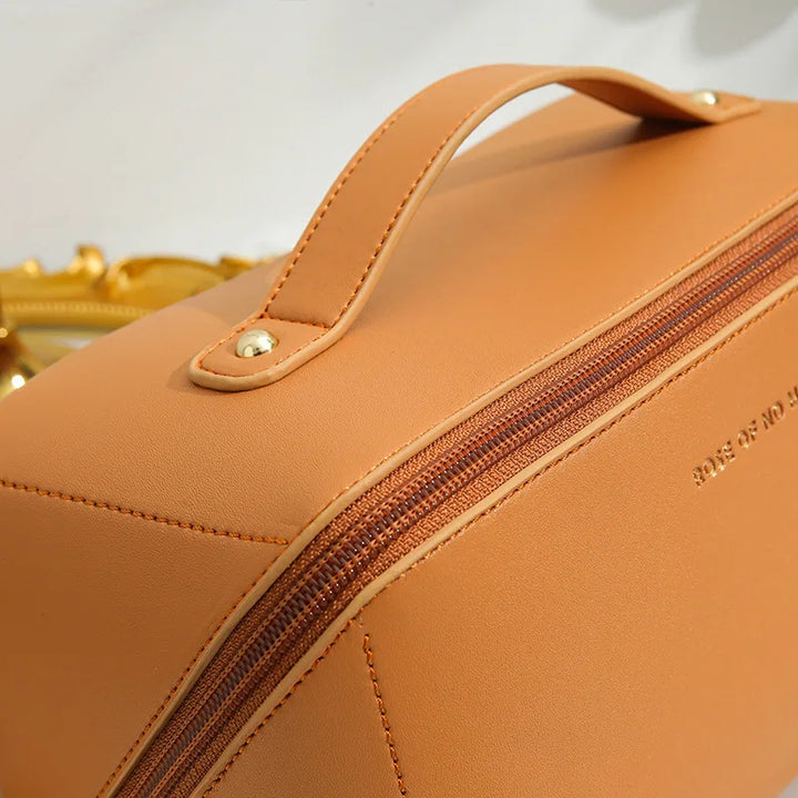 AMELIA - TRAVEL COSMETIC ORGANIZER
