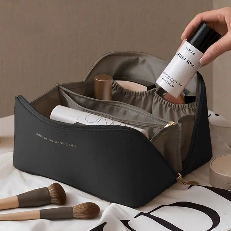 AMELIA - TRAVEL COSMETIC ORGANIZER